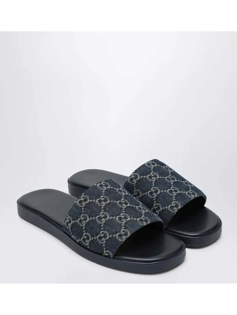 Gucci GG Slide Sandal (120)(PLEASE REQUEST YOUR SIZE BEFORE PURCHASING)